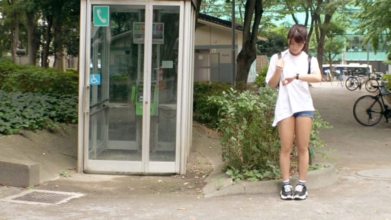【激カワ女子大生】20歳【痴女になりたい】はるかちゃん参上！応募理由は『前からAVに興味があったんです♪』とにかく痴女になりたい変態女子大生！【耳舐め・足舐め・アナル舐め】は当たり前！【汗だく親父のオデコも舐める】男を責める事に興奮する美少女！大学生とは思えない変態痴女SEX見逃すな！