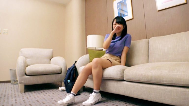 【神の乳を持つ娘】21歳【Hカップ巨乳】るかちゃん参上！大学に通う彼女の応募理由は『バイトのシフトが減ってお金が無いんです…胸はあるけど♪』おっぱいを武器として認知している【エロ賢い女子大生】凄まじい【パイズリ】は必見！お金は無いけど胸はあるJDの胸躍る激イキSEX見逃すな！