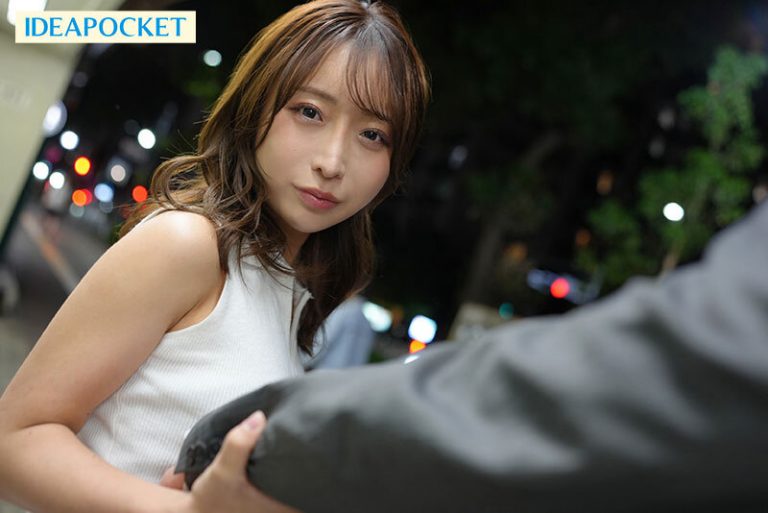 高嶺の受付嬢とデートしたらまさかの逆お持ち帰り！？ 普段のおっとりさとギャップあるふしだらなベロキスと騎乗位で 朝まで痴女られ続けた 花咲澪